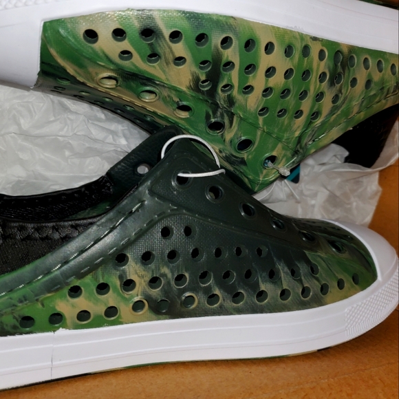 Kids shoes - Picture 1 of 3